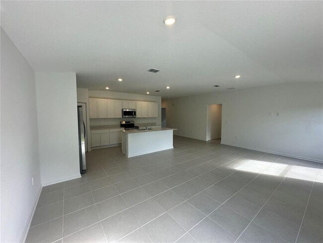 Building Photo - 5434 Lewisham Dr