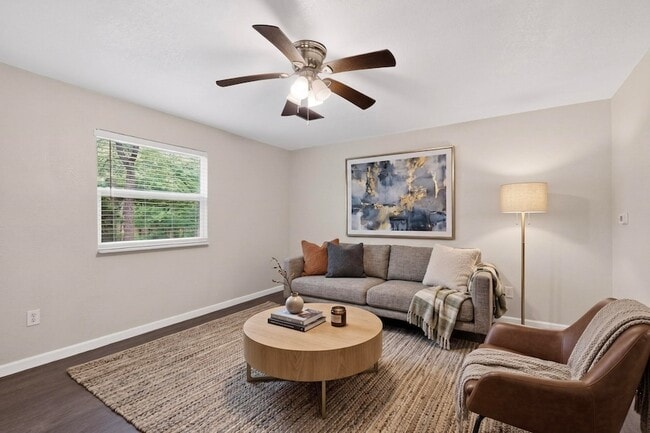 Building Photo - 5011 Briar Patch Ln