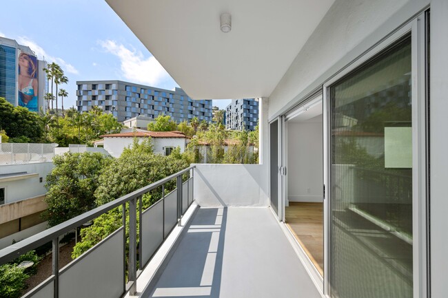 Balcony - 1155 N La Cienega Blvd