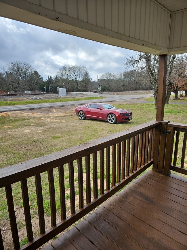 Building Photo - 5051 State Hwy 135 N