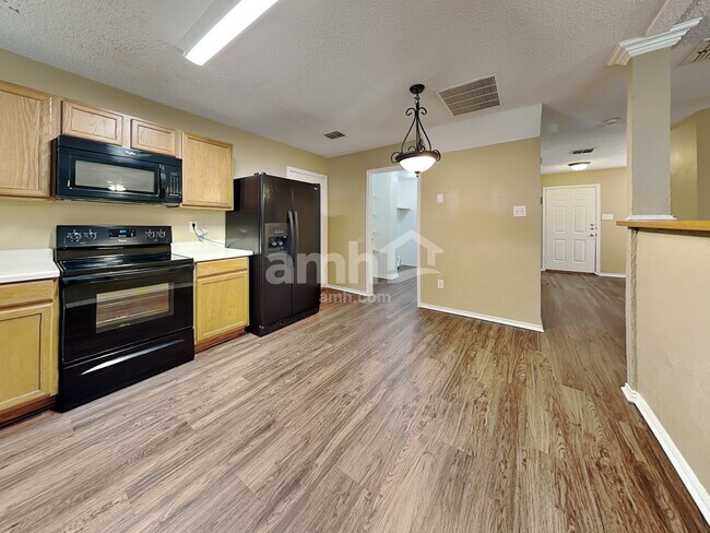 Building Photo - 711 Odenville Dr