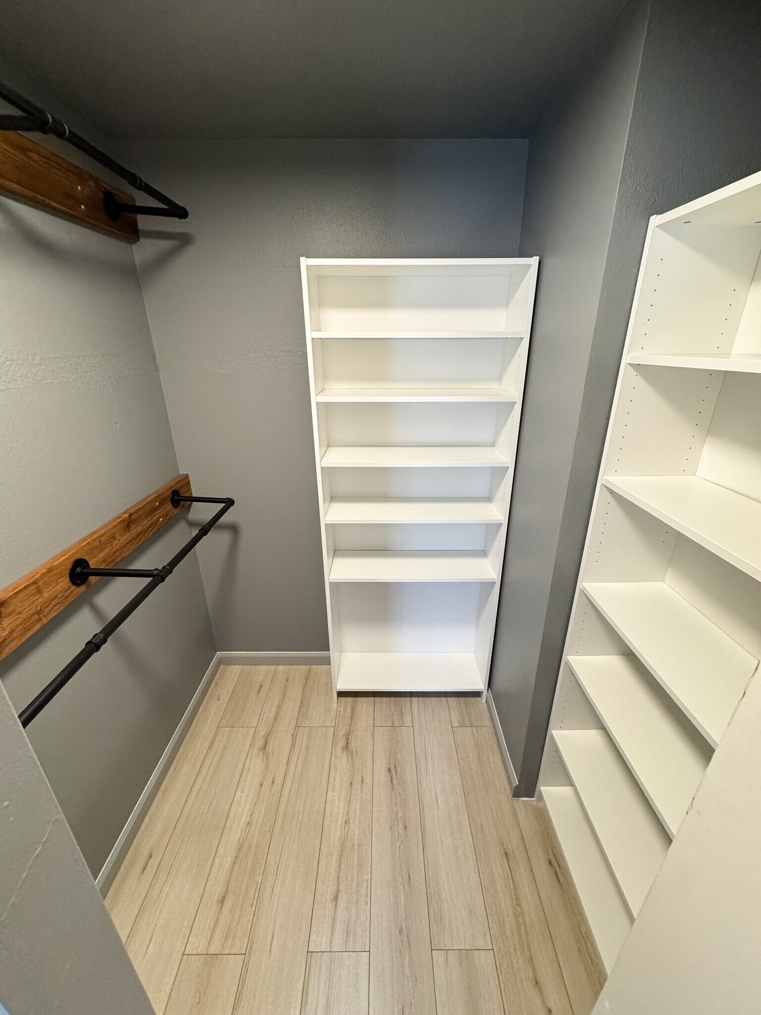 Building Photo - 2241 S Buckley Rd