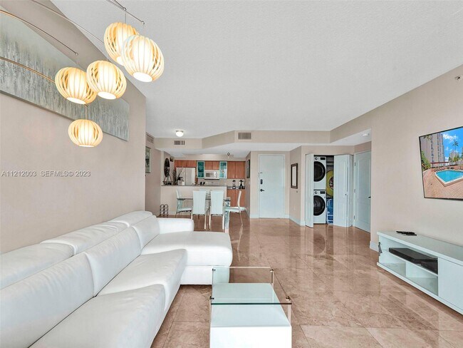 Building Photo - 17555 Atlantic Blvd