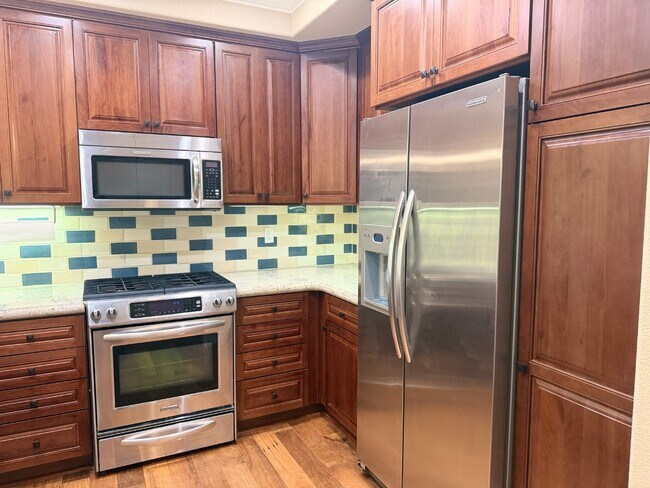 Building Photo - Modern 2BR/2BA Condo in Willow Glen Place Near Downtown San Jose. 2 Secured Parking Spots. Underg...