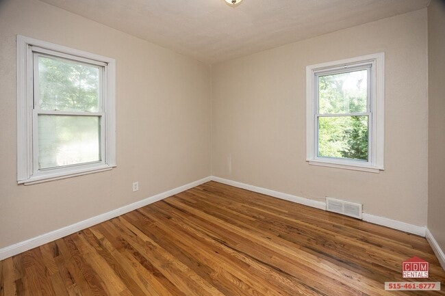 Building Photo - Lovely Ranch Home