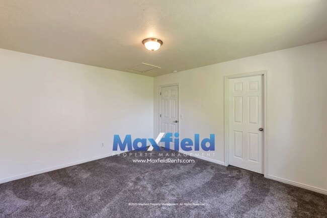 Building Photo - Lehi 4 BD 2.5 BA 2 GA - Fenced Yard