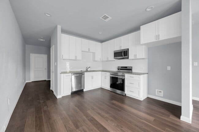 Building Photo - 18821 Luminescent Ln
