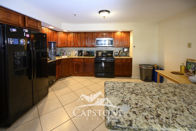 Building Photo - 206 Matthews Drive