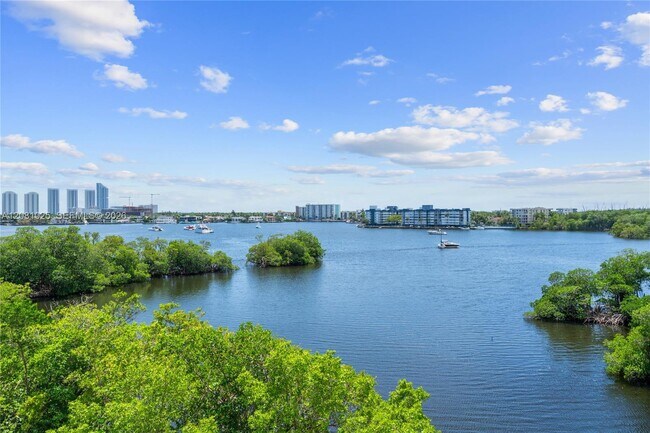 Building Photo - 17111 Biscayne Blvd