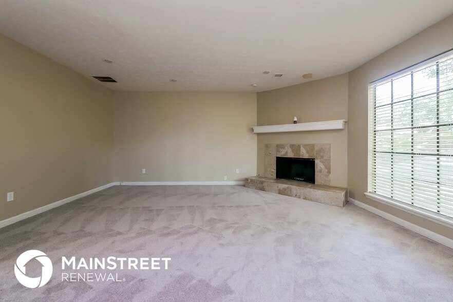 Building Photo - 8202 Winewood Ct