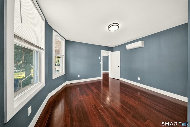 Building Photo - 359 Park Ave