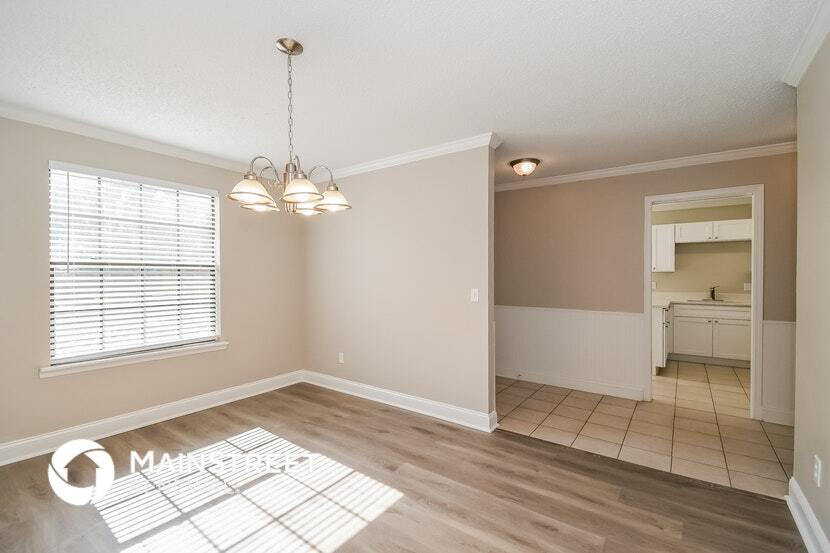 Building Photo - 12415 Autumnbrook Trail W