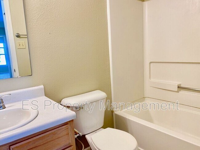 Building Photo - 1954 Angel Tear Ct