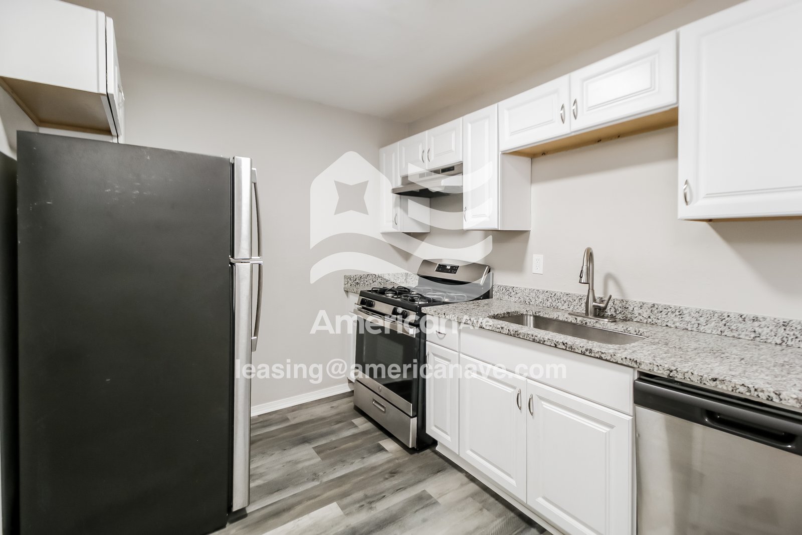 Building Photo - 2017 Miramar Blvd