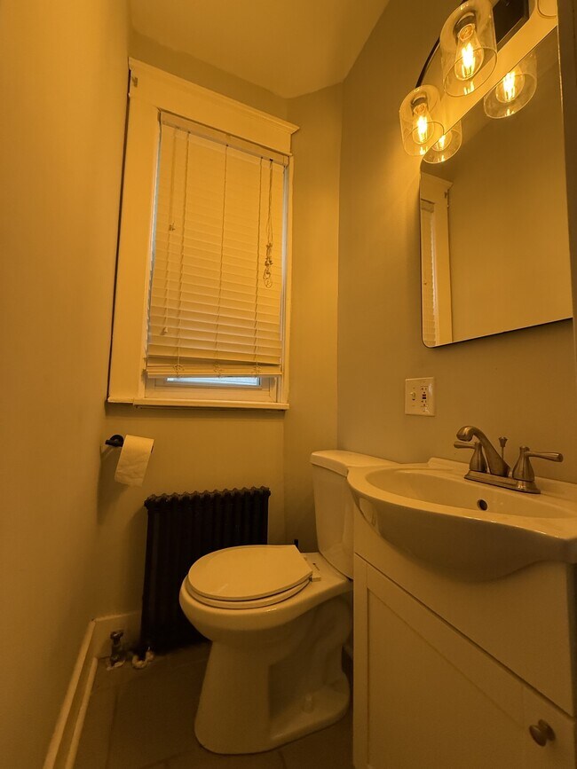 Building Photo - 49 S Allen St