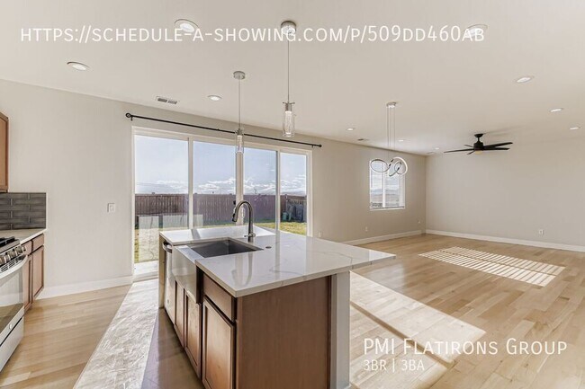 Building Photo - 5372 Warrior St