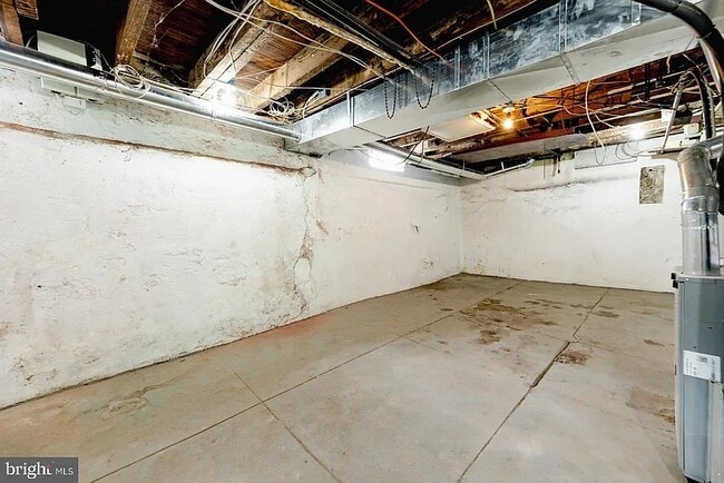 Building Photo - 2623 Sepviva St