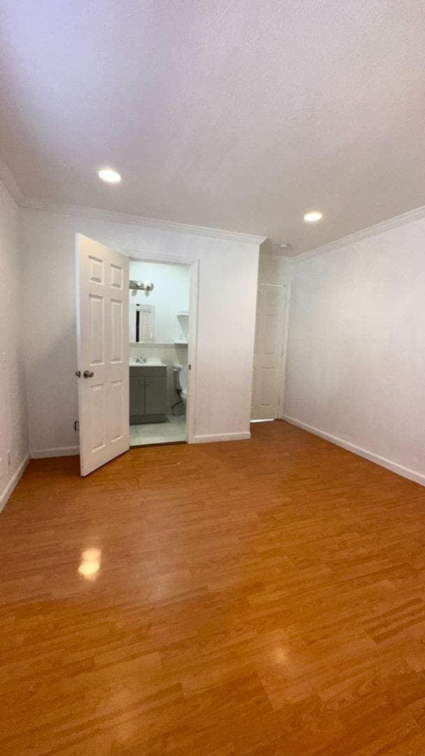 Building Photo - 524 Sanders Ave