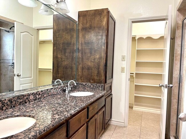 Building Photo - 3909 Aidin St