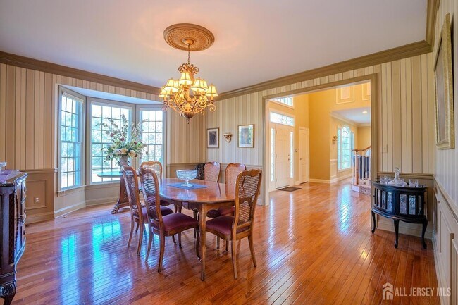 Building Photo - 19 Meadowlark Dr