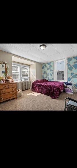 Building Photo - 125 N 4th St