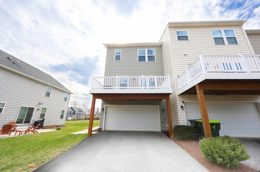 Rear - 1171 Sunset Avenue Ext