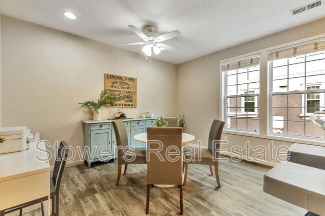 Building Photo - 3744 Whitworth Dr