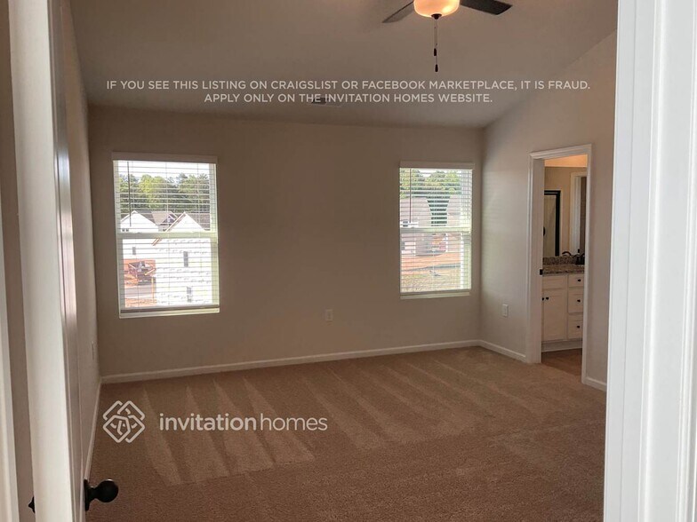 Building Photo - 3355 Fox Hall Dr