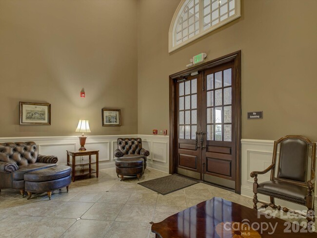 Building Photo - 3278 Park Rd