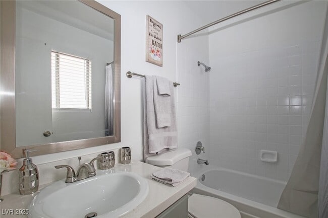 Building Photo - 396 Dooley Dr