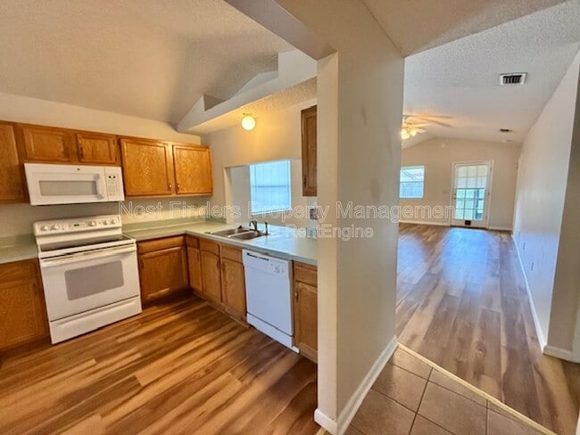 Building Photo - 2641 Sam Houston Pl