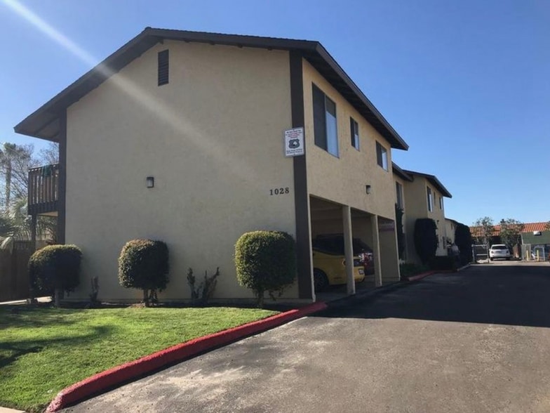 Building Photo - 1010 S Magnolia Ave