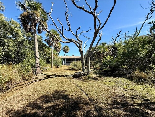 Building Photo - 2226 S Daytona Ave