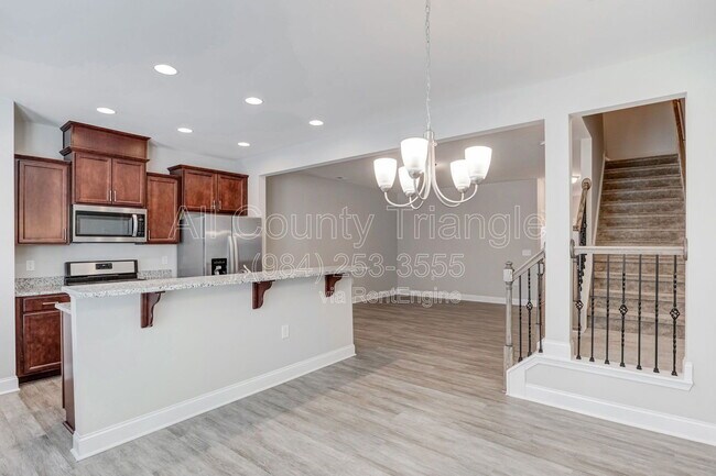 Building Photo - 1364 Scholar Dr