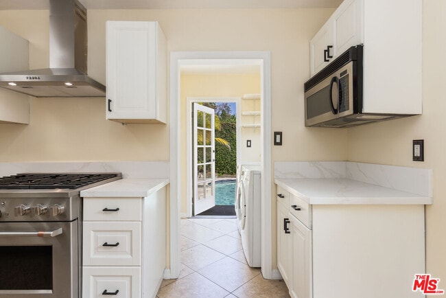 Building Photo - 1976 S Preuss Rd