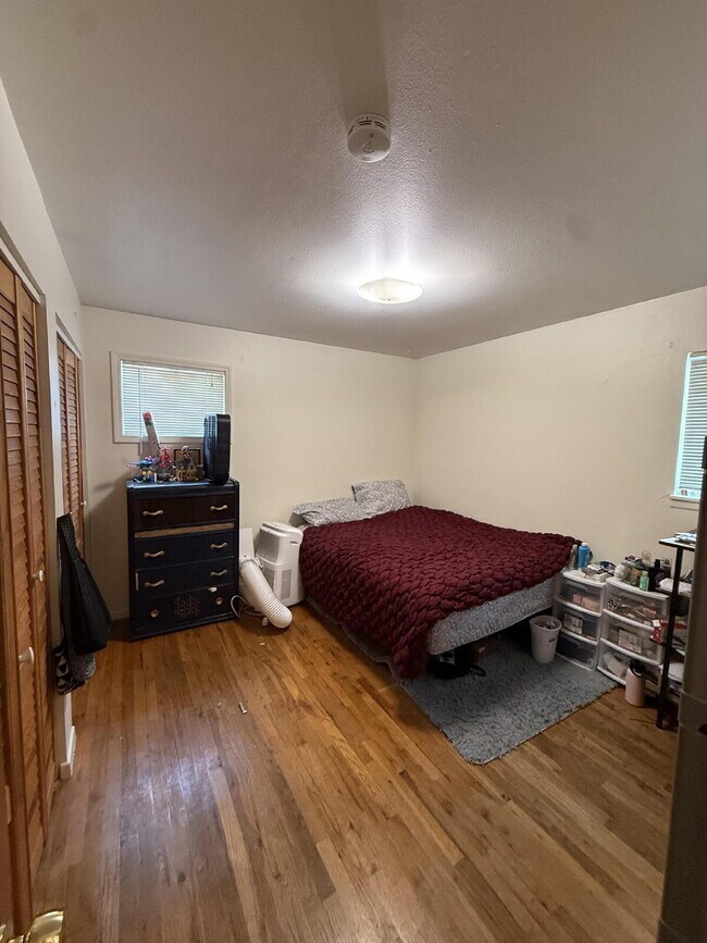 Building Photo - 3-Bedroom Home Available August 5th!