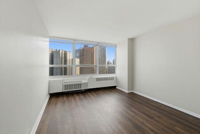 Building Photo - 4800 S Chicago Beach Dr