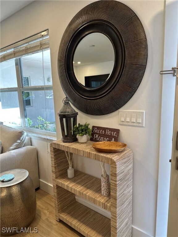 Building Photo - 780 10th Ave S