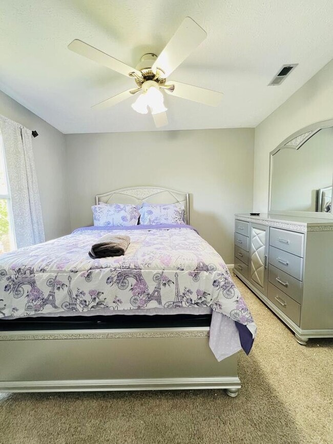 Building Photo - Furnished pillory way beauty