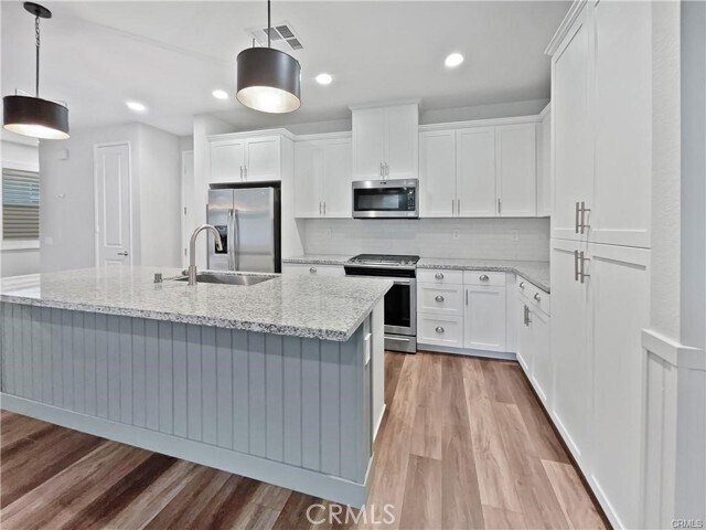 Building Photo - 38352 Windingwalk Dr