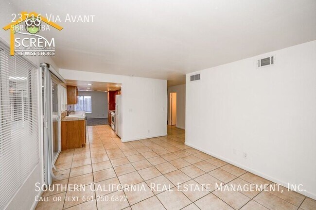 Building Photo - 23716 Vía Avant