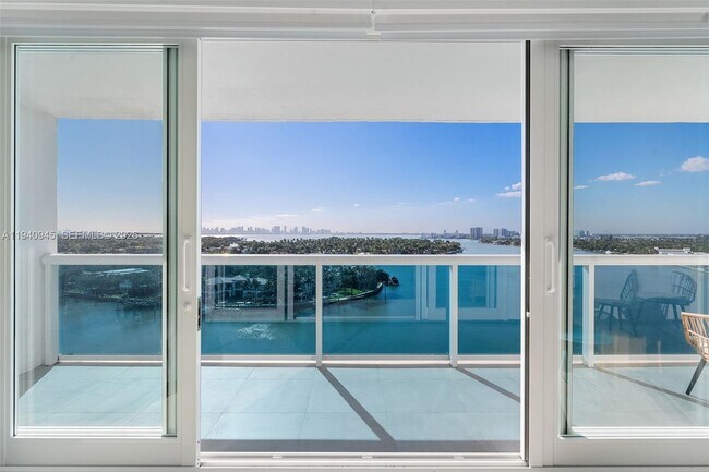 Building Photo - 6770 Indian Creek Dr