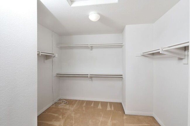 Building Photo - 26400 Castle Ln