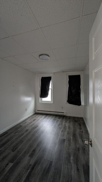 Building Photo - 191 S Meade St