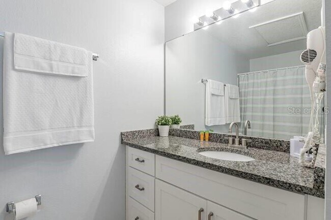 Building Photo - 2788 Club Cortile Cir