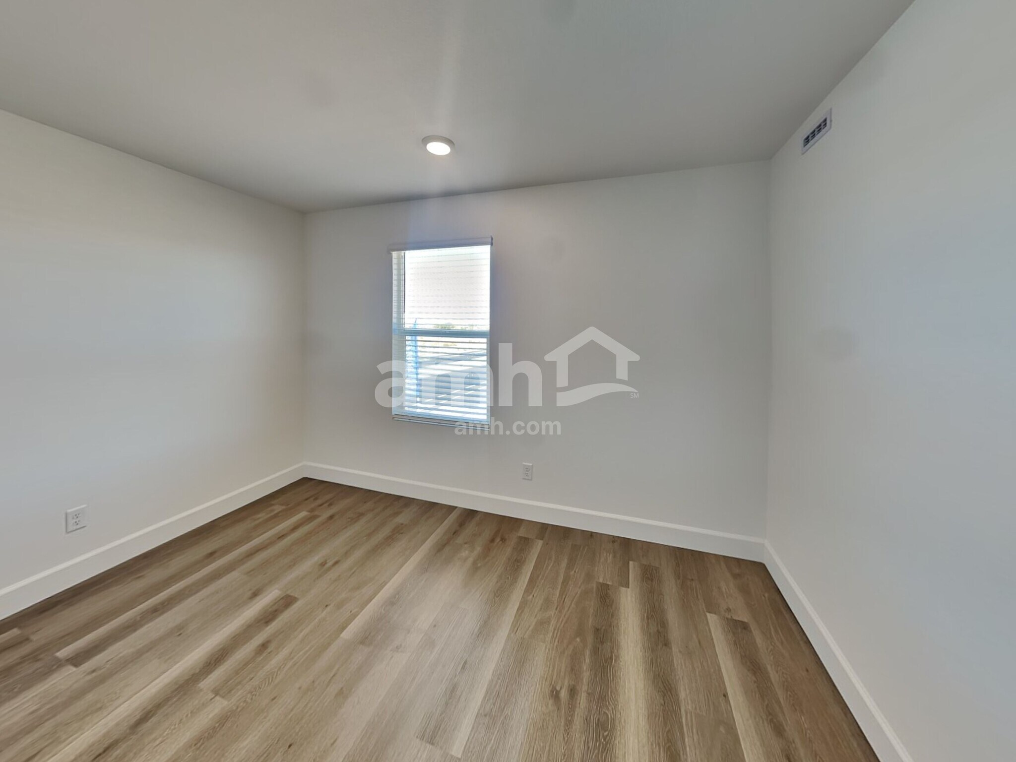Building Photo - 10506 Lagaspi Dr