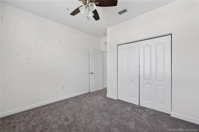 Building Photo - 9504 SW Otter Ln