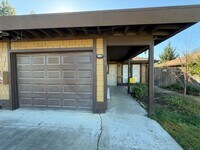 Building Photo - 77-79 West Clover St