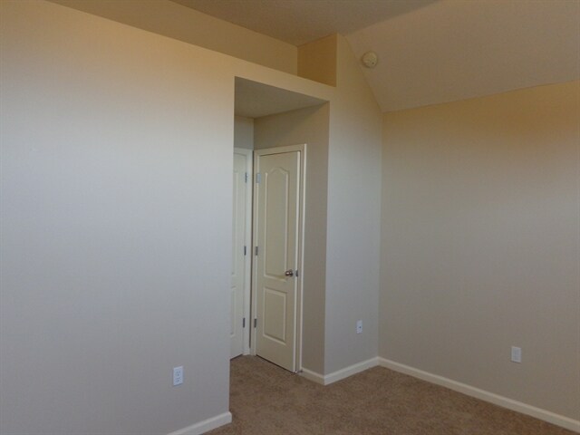 Building Photo - 6145 Sandbourne E