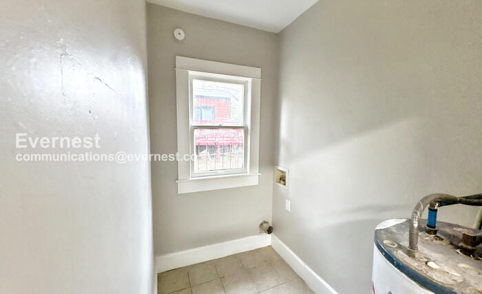 Building Photo - 1340 43rd Street Ensley